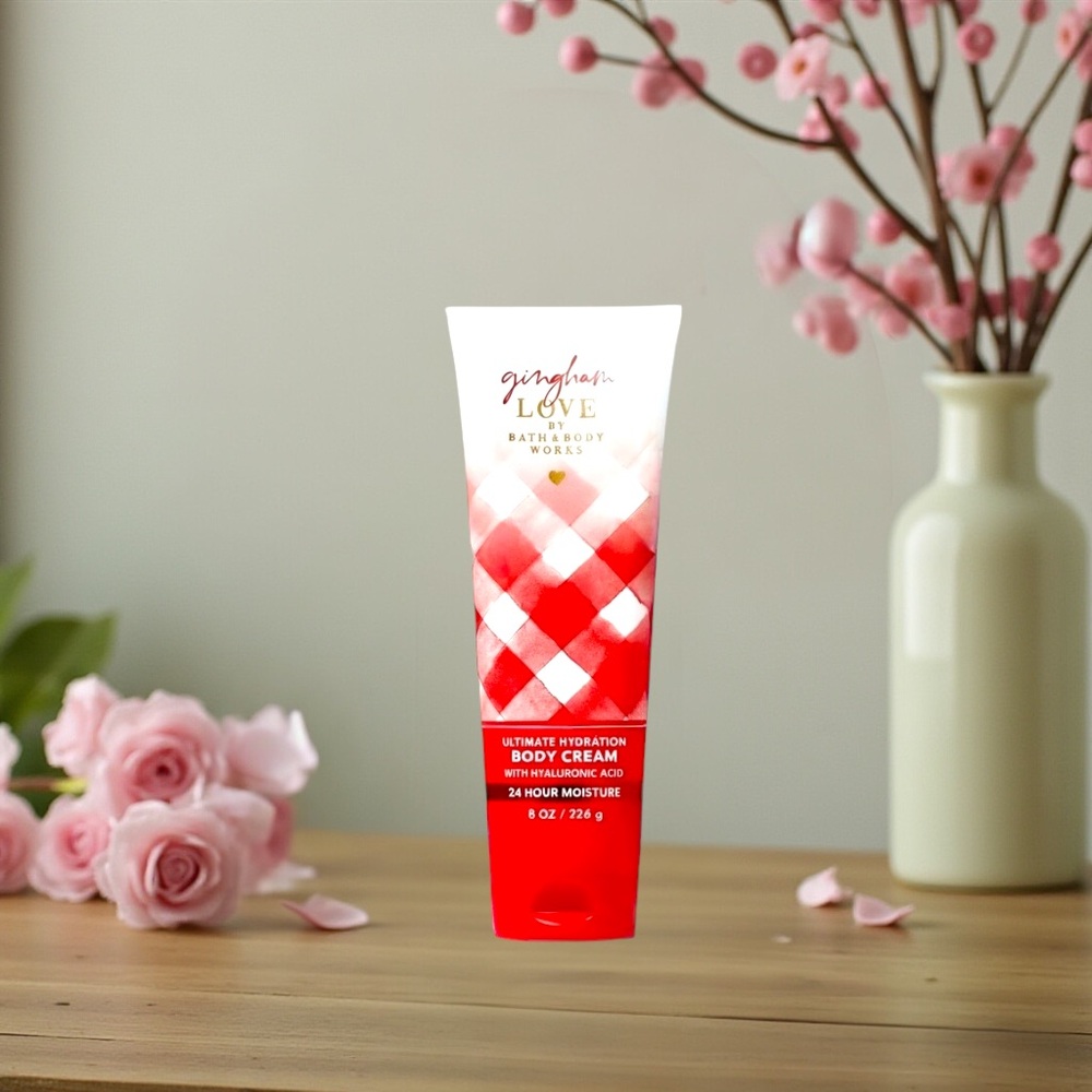 Bath & Body Works Gingham Love 8.0 Ounces Ultimate Hydration Body Cream